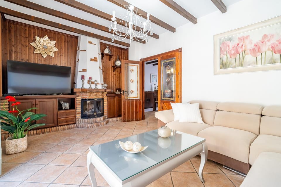 Communal lounge/ TV room, Living room