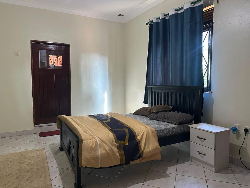 Batat Guesthouse Bukoto Bed and Breakfast in Kampala