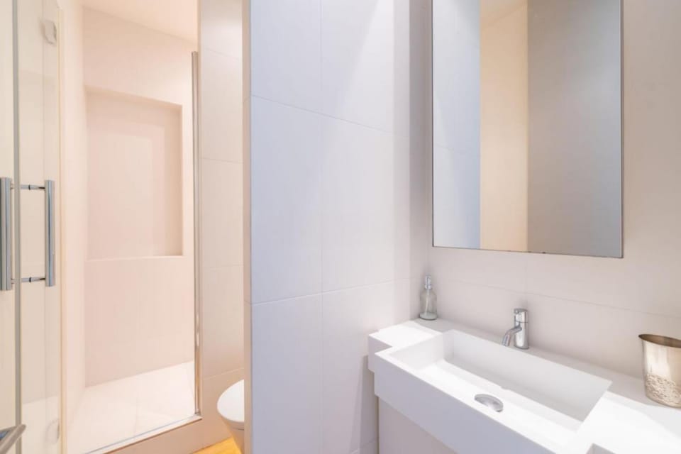 Duplex, Paris 8 Apartment in Paris