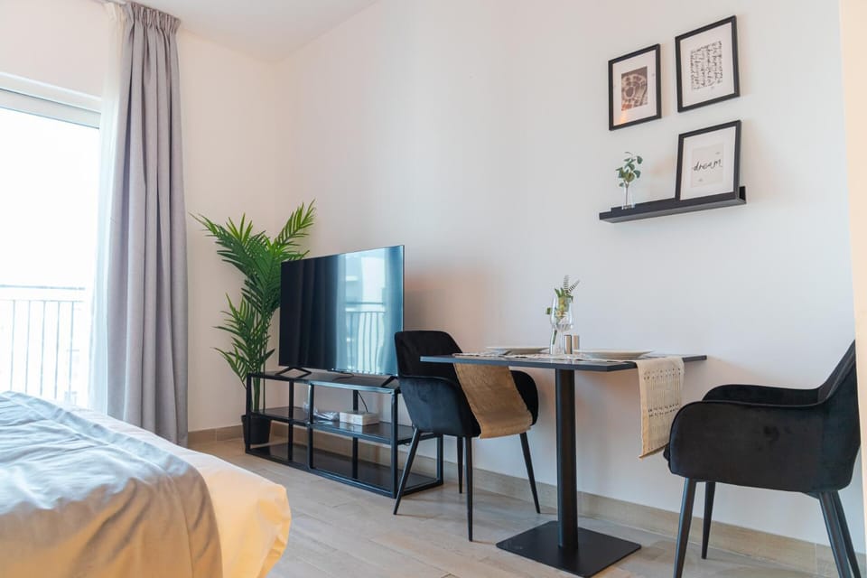 Bloomfields Studio in Waters Edge 2 - Yas Apartment in Abu Dhabi