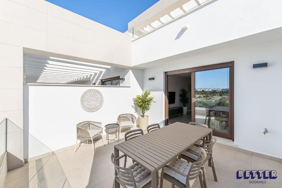 Casa Naya - Modern 2BDR Apt Garage Pool Gym Apartment in Costa del Sol