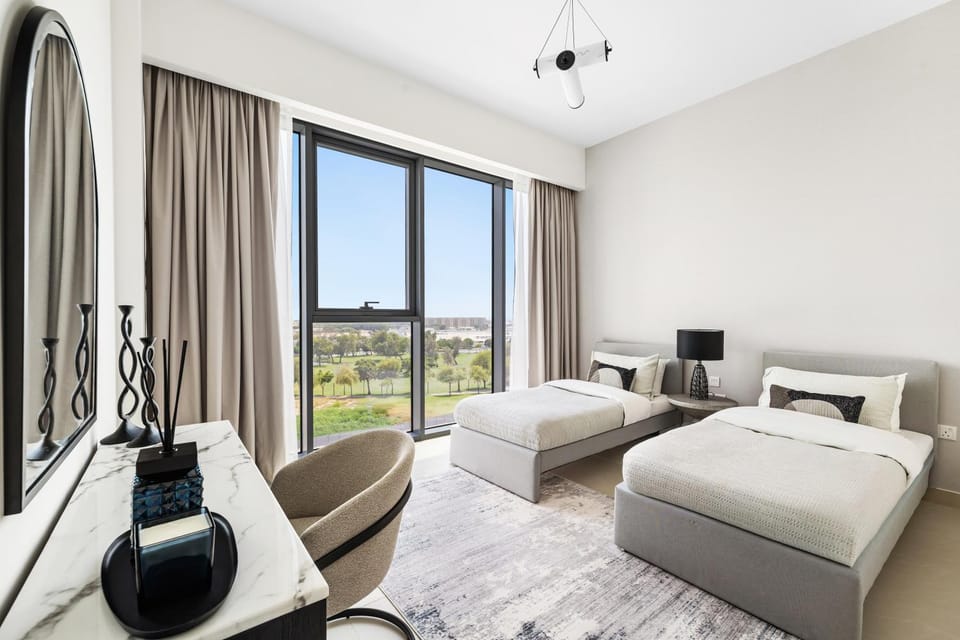 Premium Family Apartment Safa Park Views Apartment in Dubai