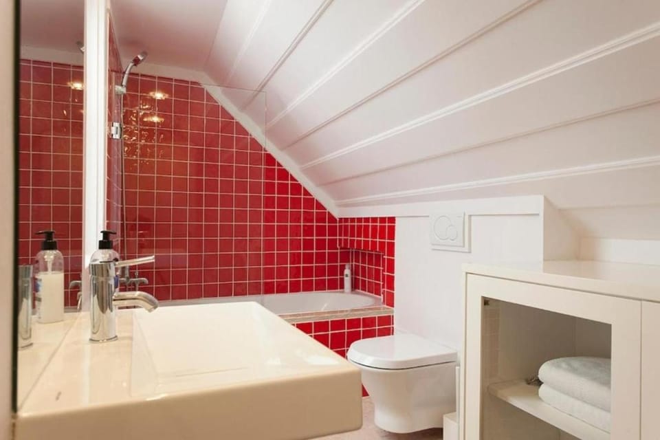 Toilet, Bathroom, Bath