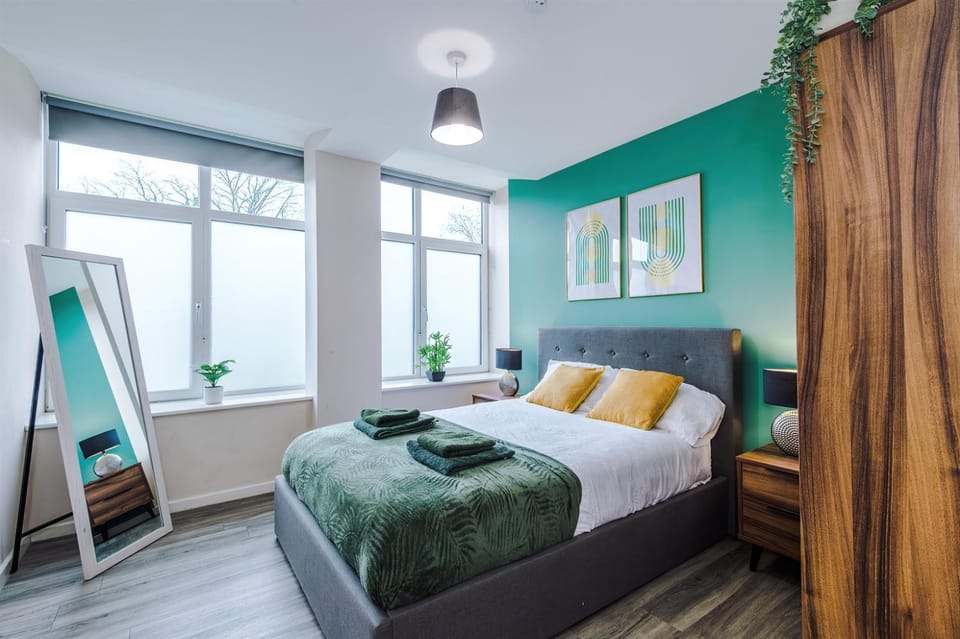 Salford FreePPrking WasherDryer GroundFloor Apartment in Salford
