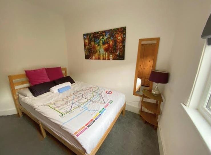 6-Bed Harringay House, N15 , Garden & Games Vacation rental in London