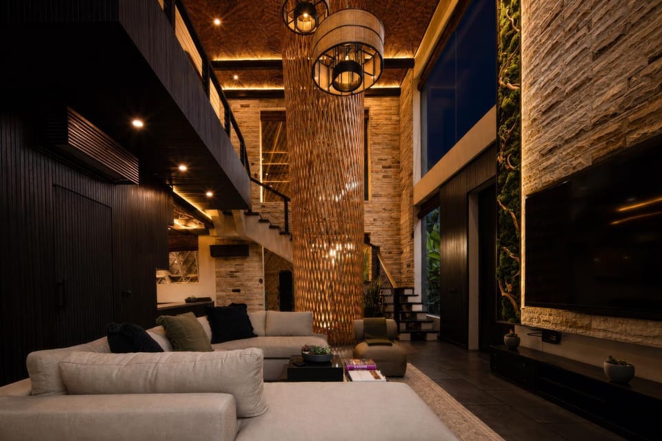 TV and multimedia, Living room, Seating area, Evening entertainment