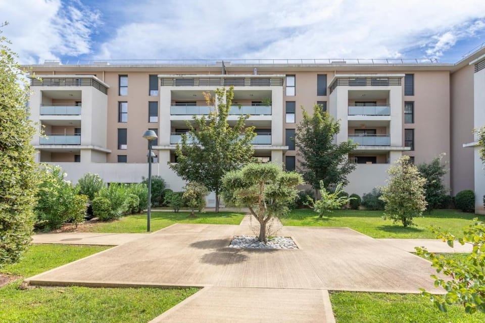 Lovely apartment in Aix-en-Provence Apartment in Cabriès