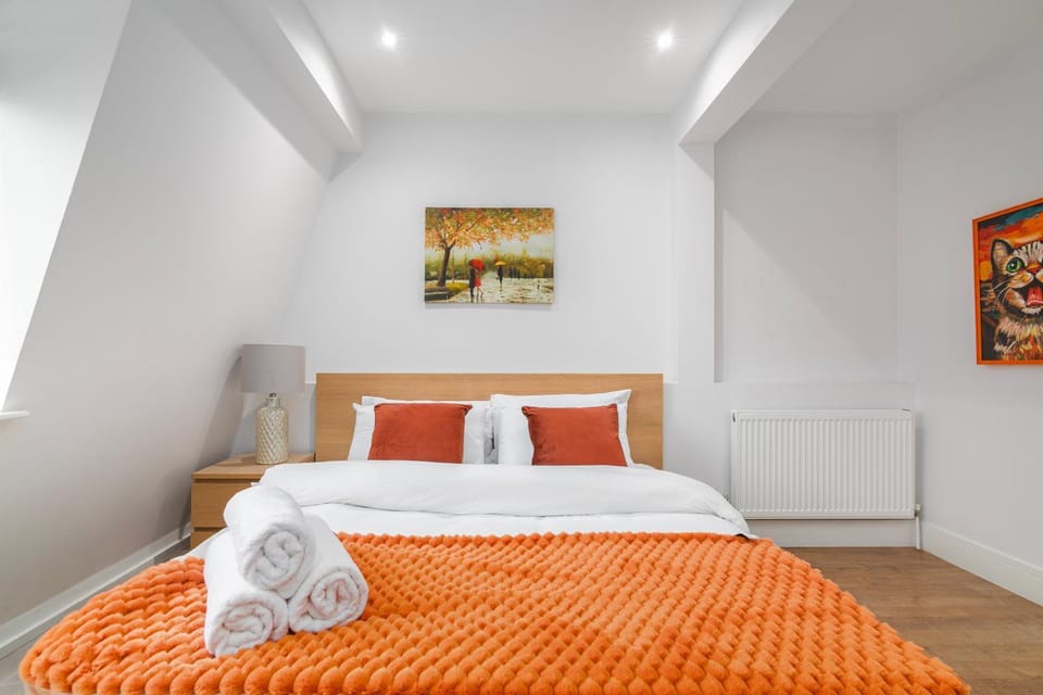 Camden Town 2-Bed Central London Apartment in City of Westminster