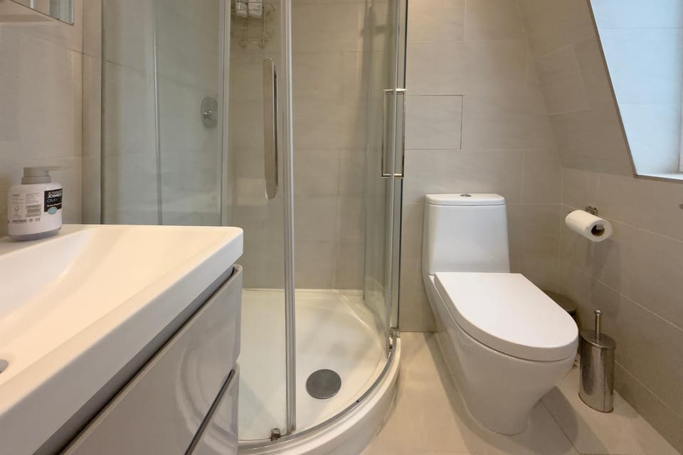 Camden Town 2-Bed Central London Apartment in City of Westminster