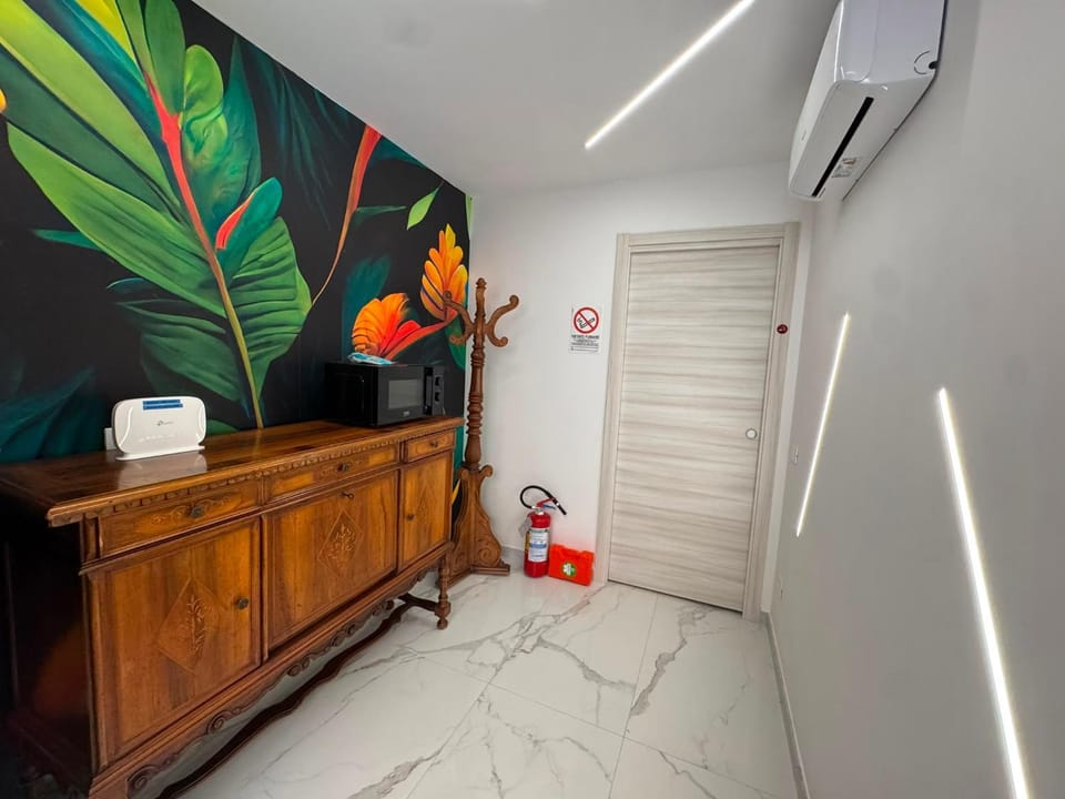 Business Carignano Rooms Bed and Breakfast in Genoa