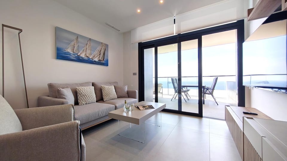 Communal lounge/ TV room, TV and multimedia