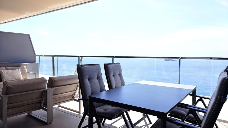 Balcony/Terrace, Dining area