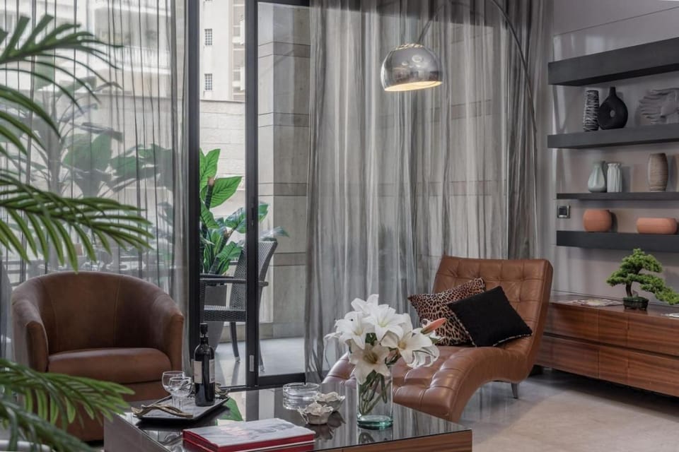 Lovely 2 Bed Home in Downtown Apartment in Africa