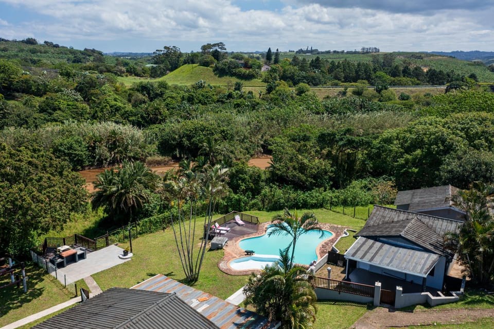 Property building, Day, Bird's eye view, Pool view, Swimming pool