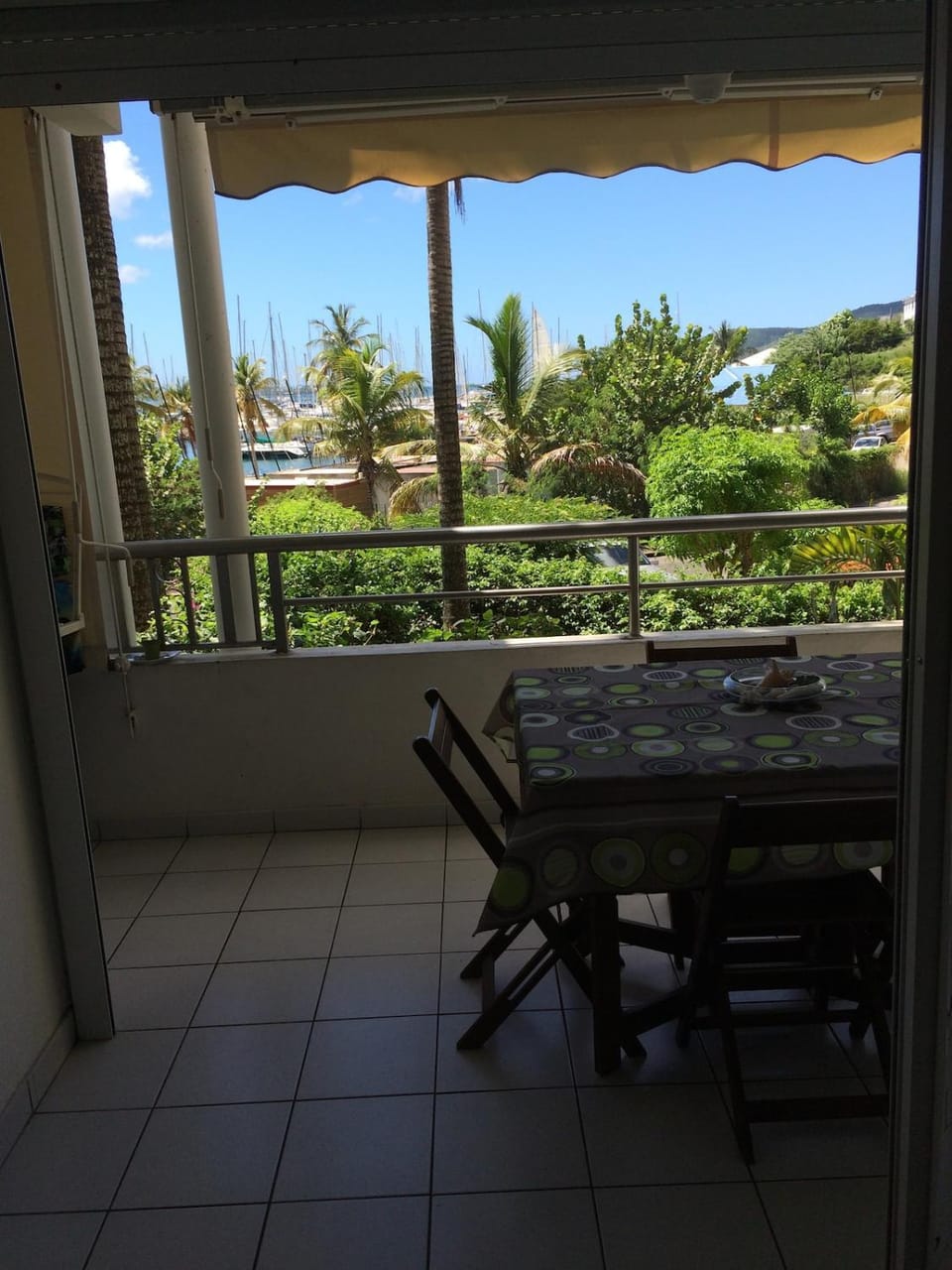 appartement le marin F3 vue mer et wifi Apartment in Sainte-Anne