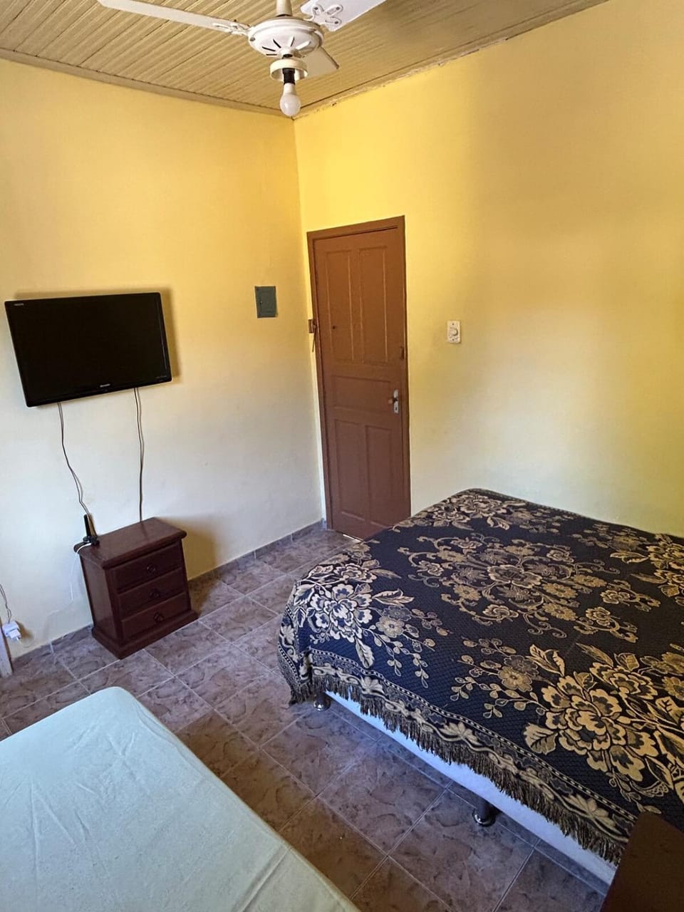 Great location Pool,BBQ grill,games,wifi House in Miguel Pereira