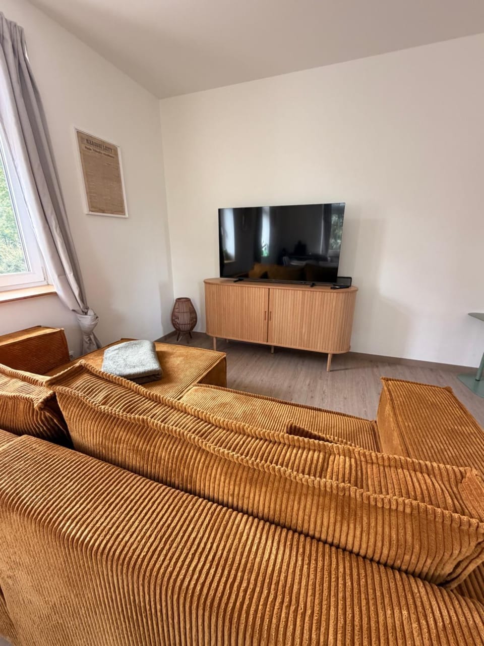 Communal lounge/ TV room, TV and multimedia, Living room, Seating area