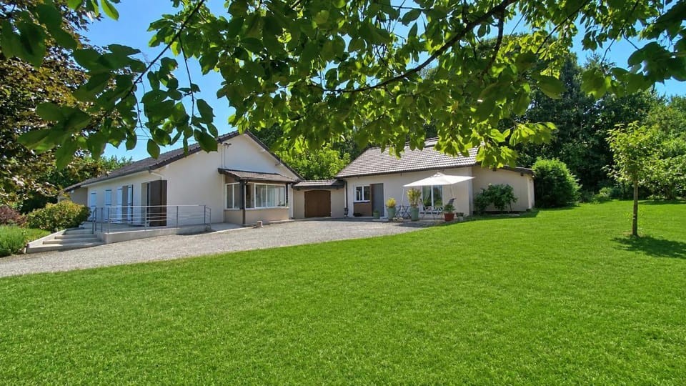 Property building, Garden, Garden view
