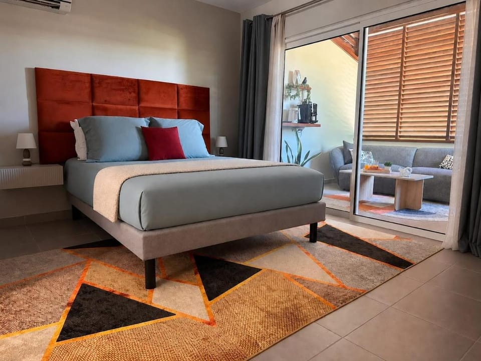 Bed, Living room, Photo of the whole room