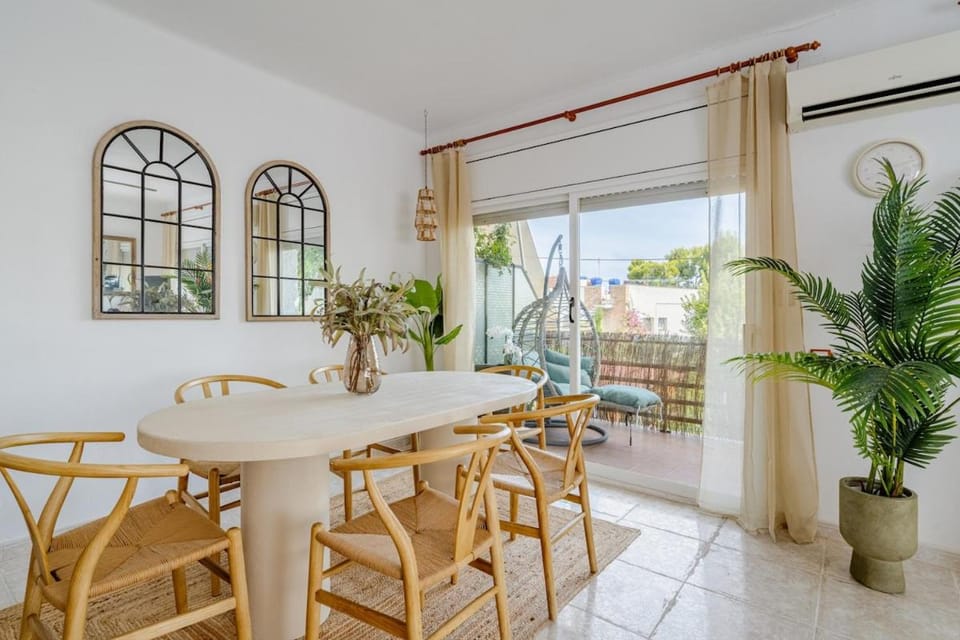Llum de Mar Double Terrace Getaway Sitges Apartment in Sitges