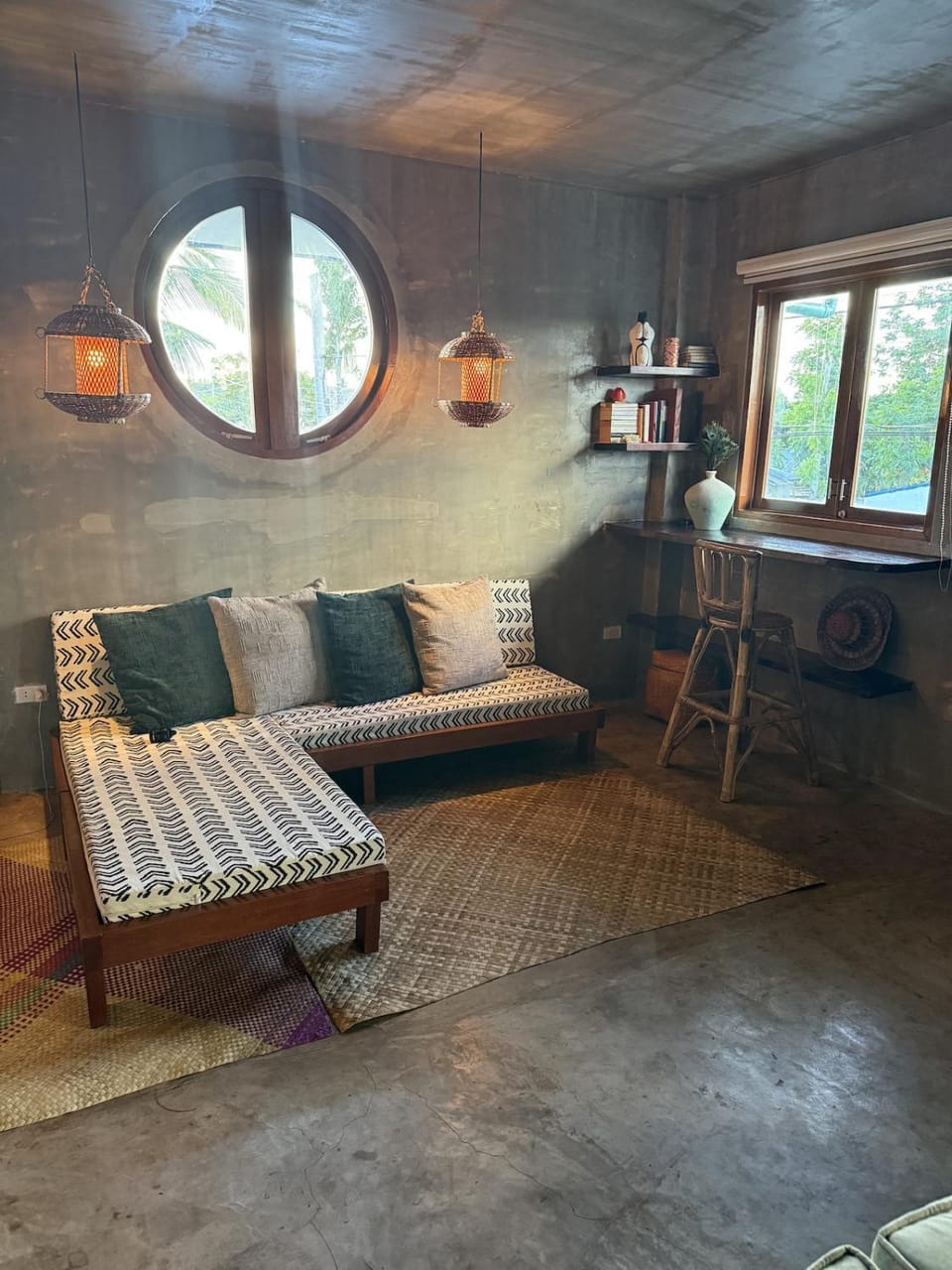 Living room, Dining area