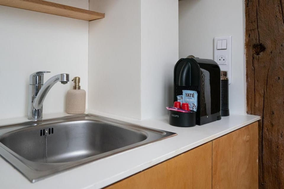 Coffee/tea facilities, Kitchen or kitchenette