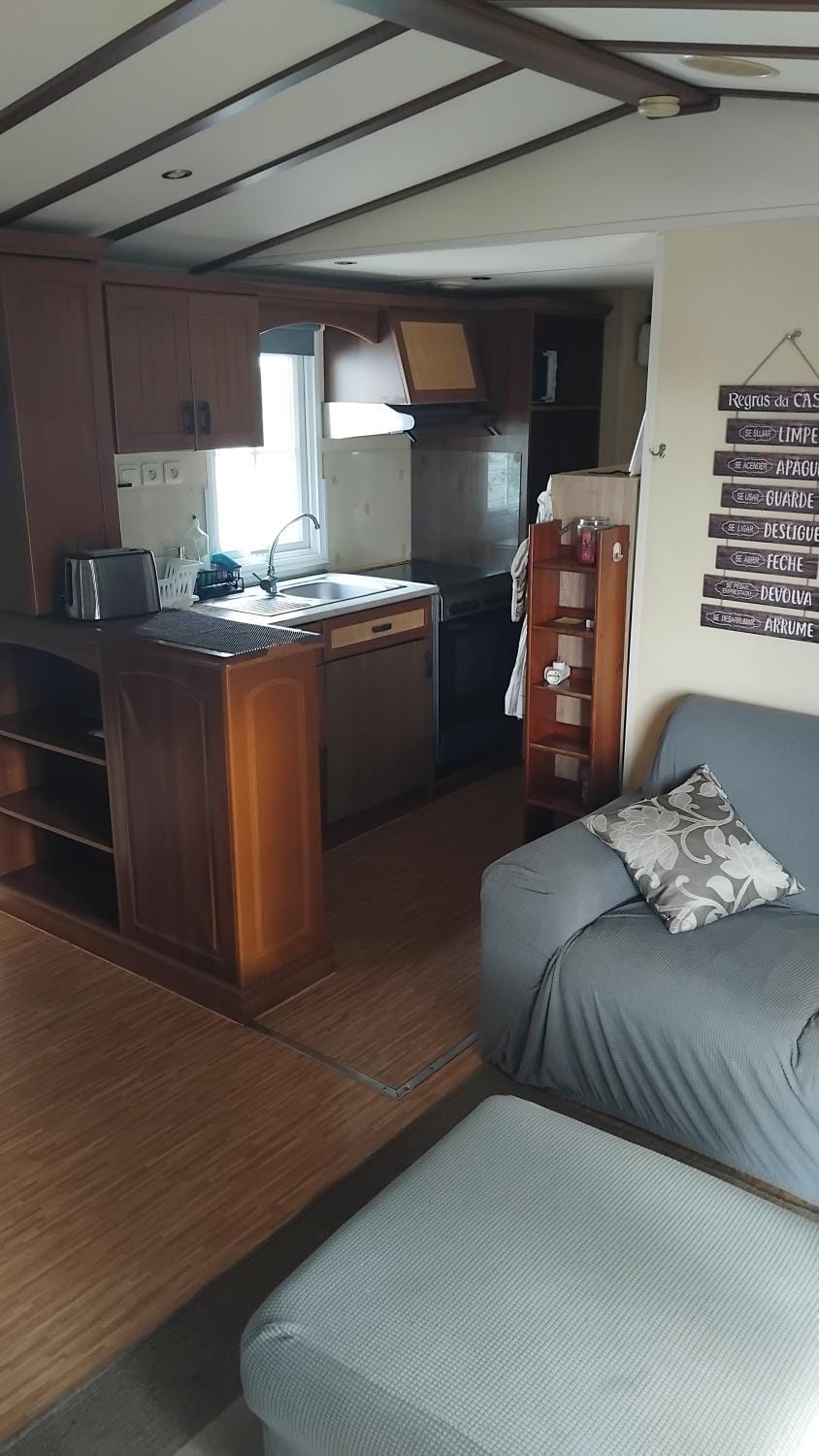Kitchen or kitchenette, Living room, oven