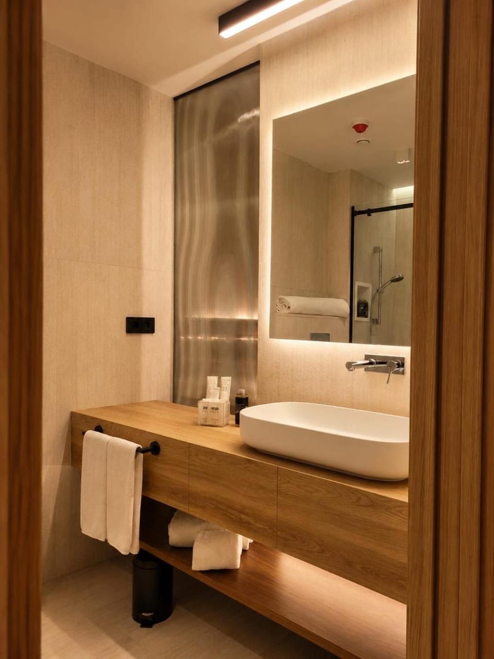 Bathroom, Decorative detail