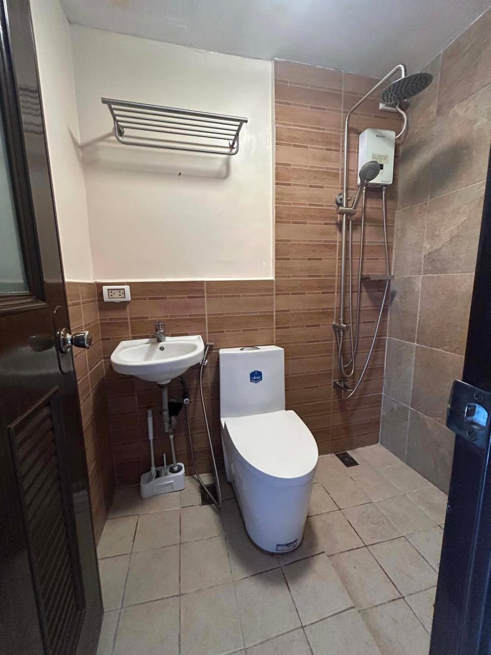 Shower, Toilet, Bathroom