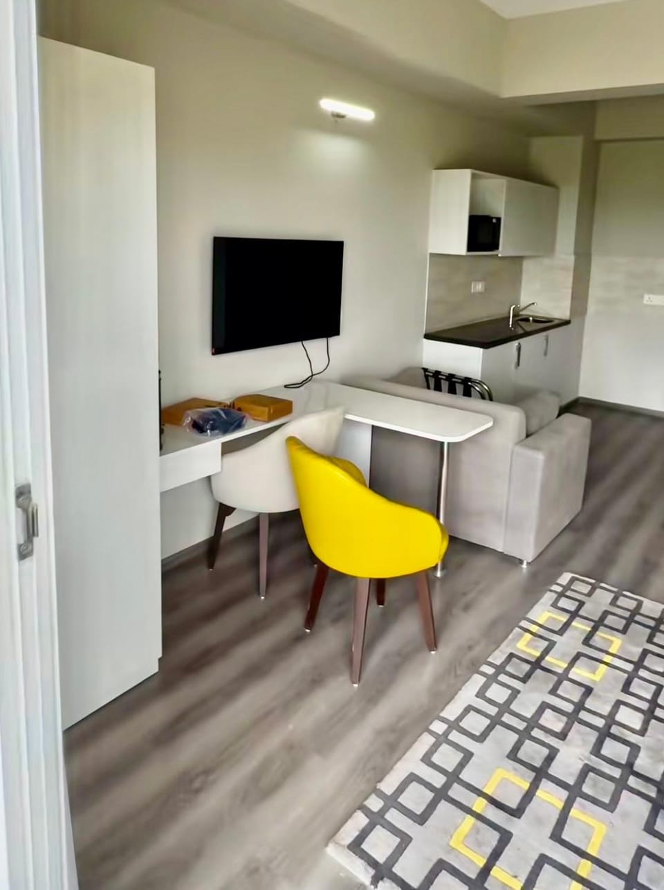 Urban Bliss Studio Apartment in Gurugram