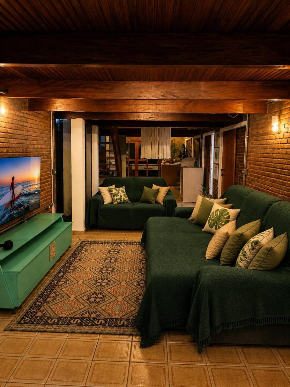 Communal lounge/ TV room, Living room