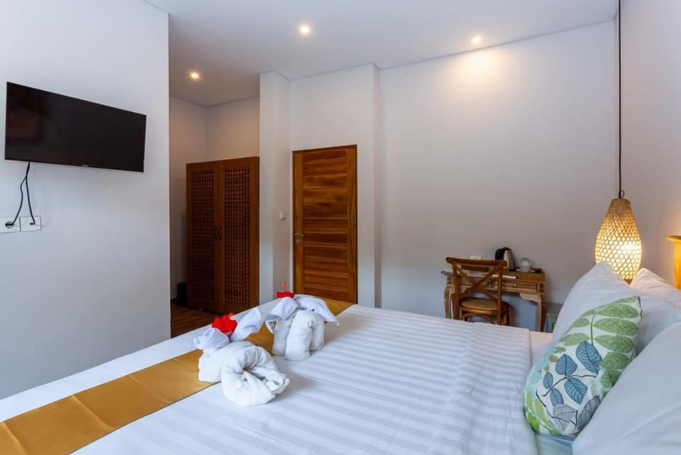 Bed, TV and multimedia, Photo of the whole room, Bedroom, wardrobe