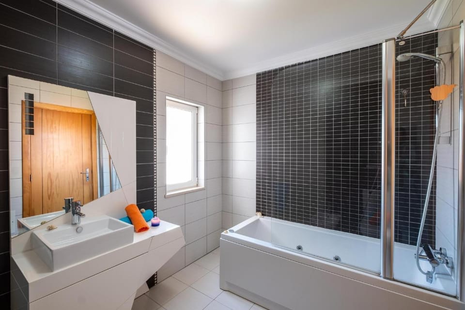 Bathroom, Living room
