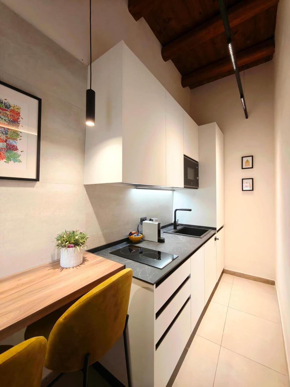 Domus 16 - Boutique Sicilian Stay Apartment in Palermo