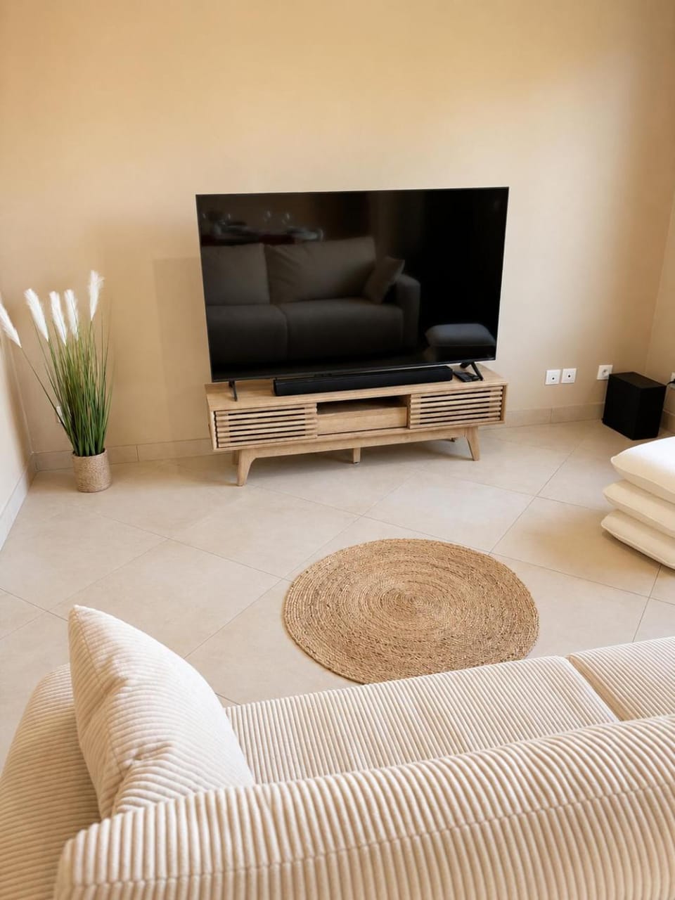 Communal lounge/ TV room, TV and multimedia, Living room, Seating area