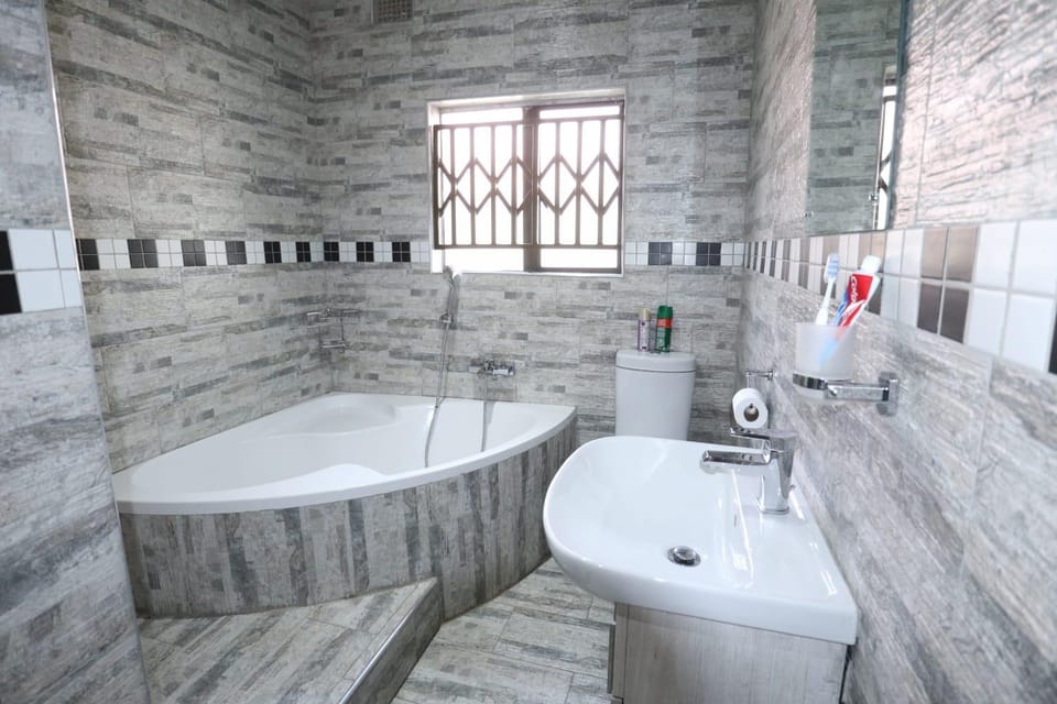 Butterfly Victoria Falls Guest House Apartment in Zimbabwe