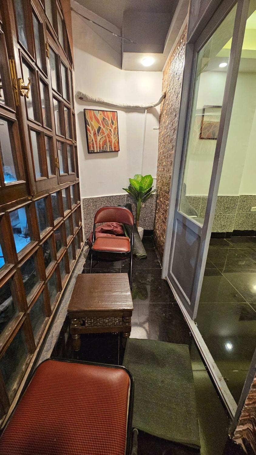Impyria Nile - Spacious 1BR & Balcony in Zamalek Apartment in Cairo