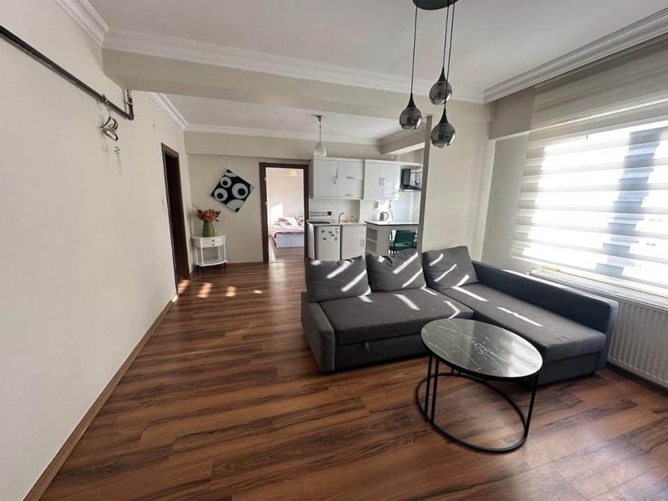 Dlk Deluxe 70 m2 Stylish Pool-Parking Apartment in Istanbul