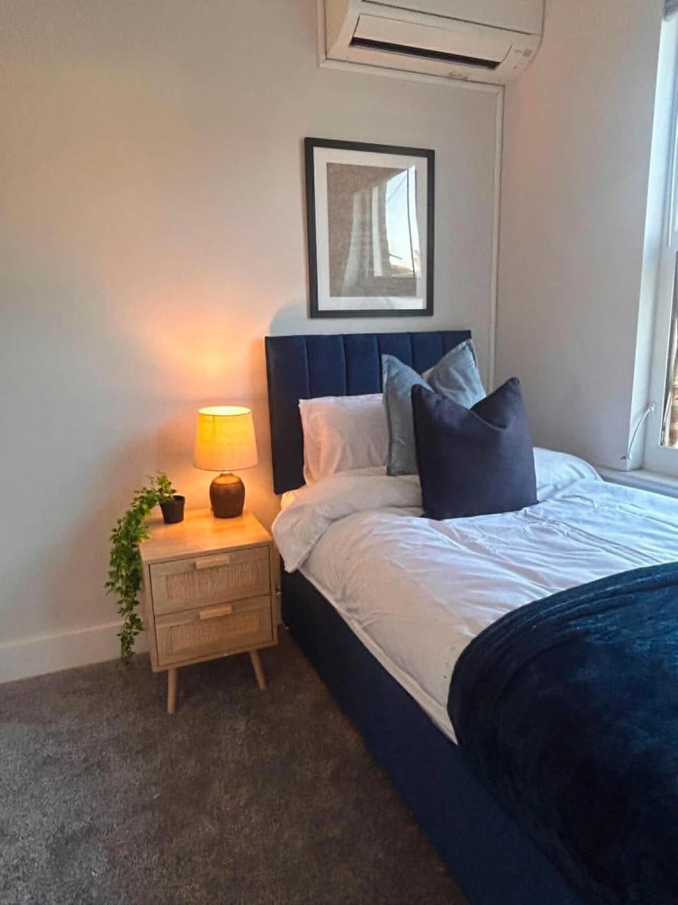 #168 Stunning 5-Bed House in Leytonstone-Sleeps 10 House in London