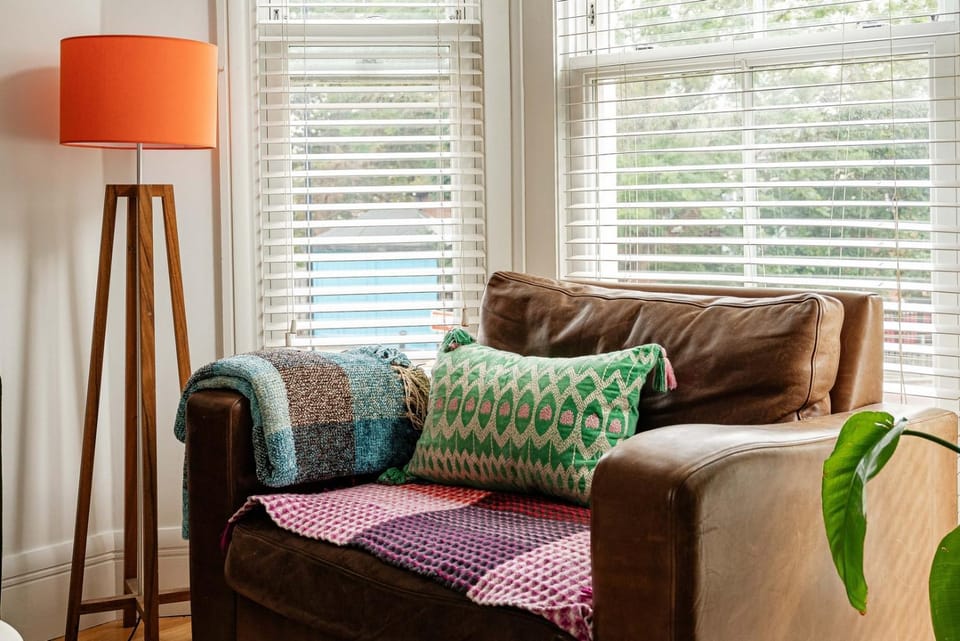 Bright 1BR Flat Opposite Peckham Rye Park Apartment in London Borough of Southwark