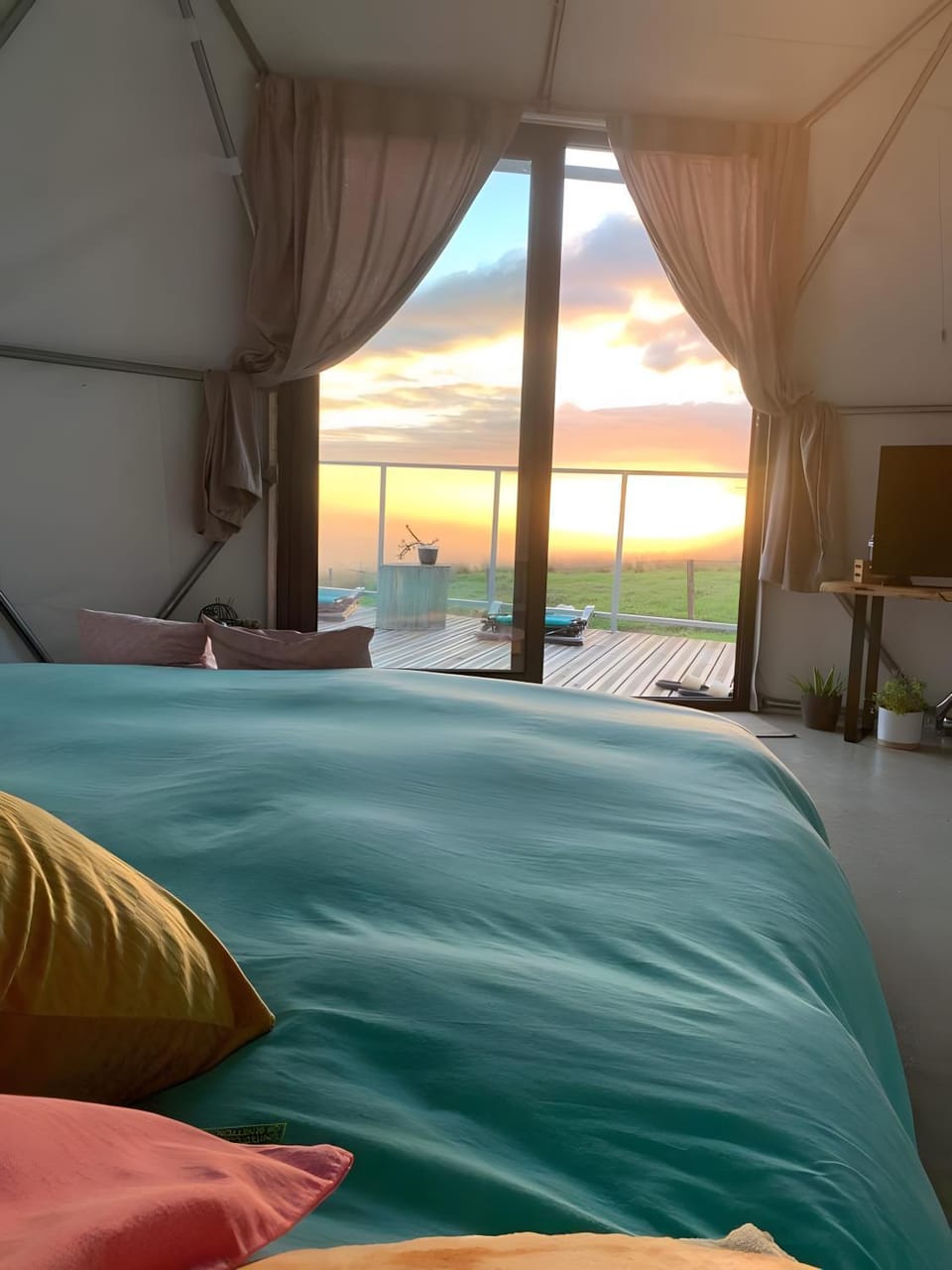 Property building, Living room, Bedroom