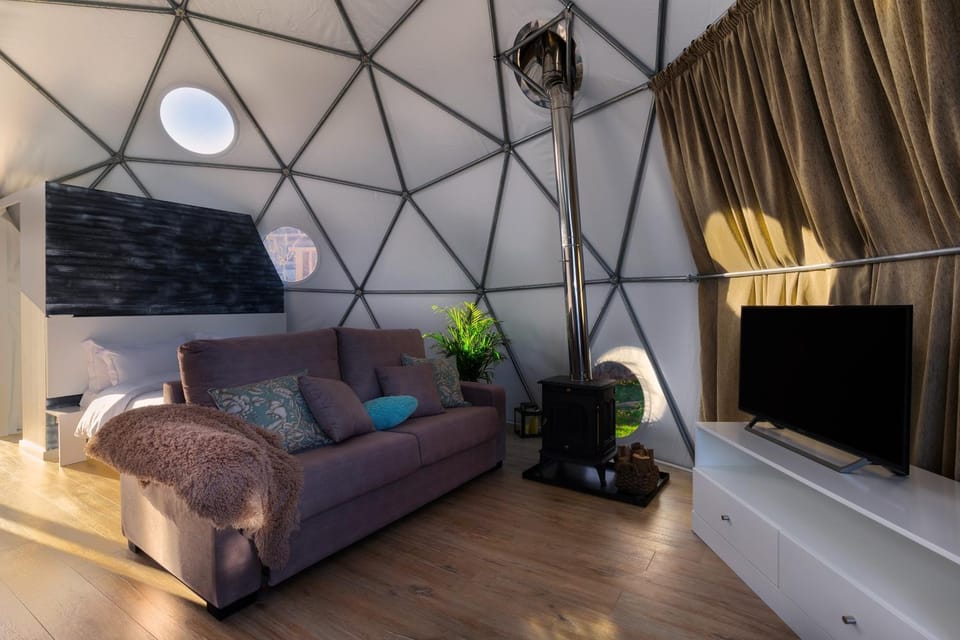 Property building, Living room