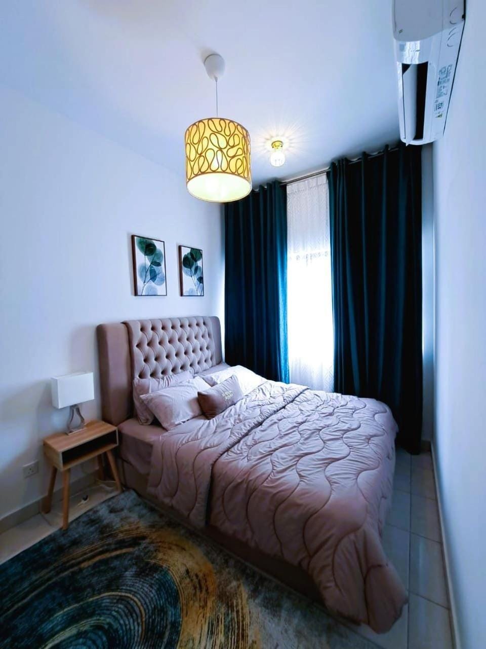 Bed, Living room, Bedroom, air conditioner