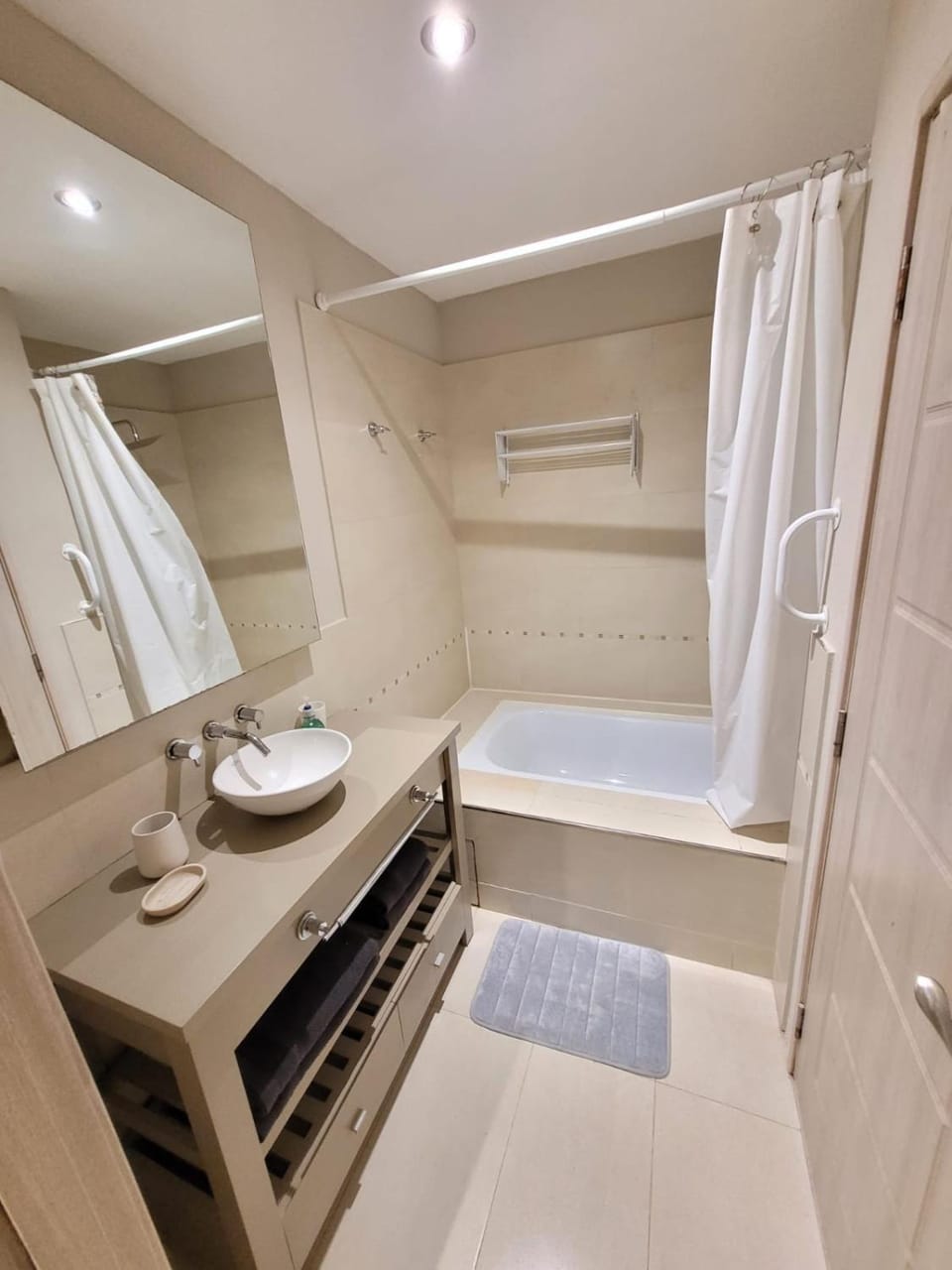 Bathroom, Bath