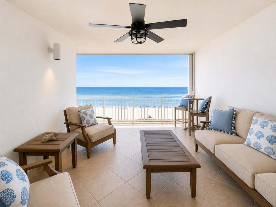 SeaSpray Serenity 621 Pristine Gulf-Front House in Ono Island