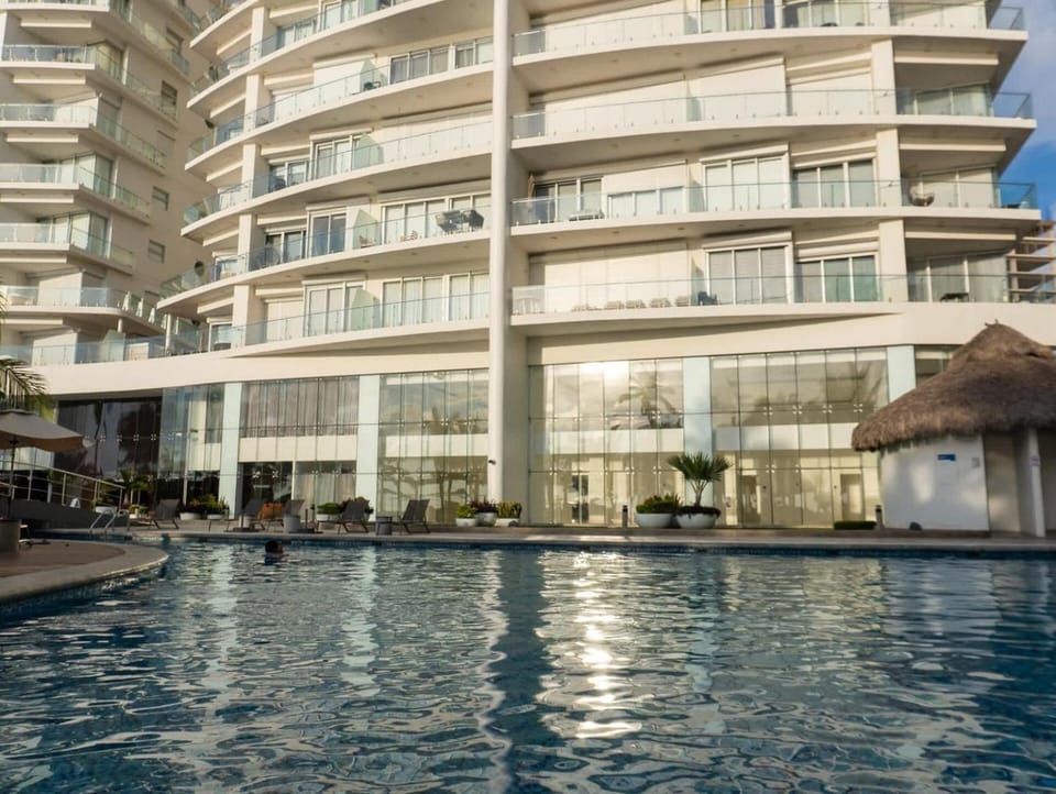 Luxury condo with balcony and front ocean view - CM806 Apartment in Mazatlan