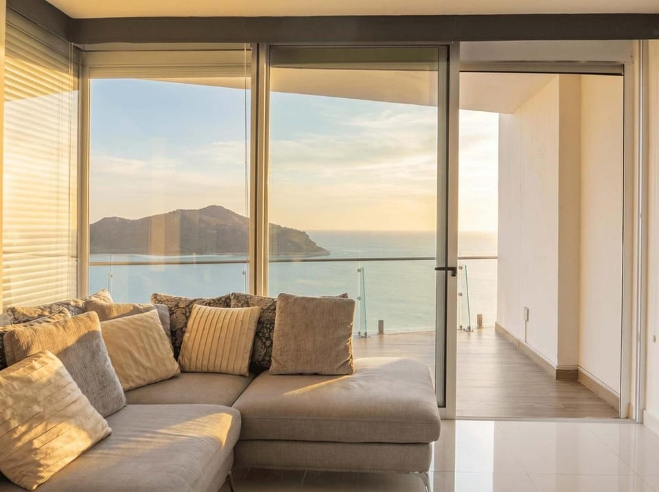 Luxury condo with balcony and front ocean view - CM806 Apartment in Mazatlan