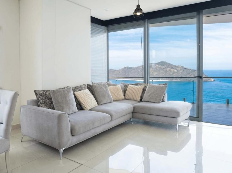 Luxury condo with balcony and front ocean view - CM806 Apartment in Mazatlan