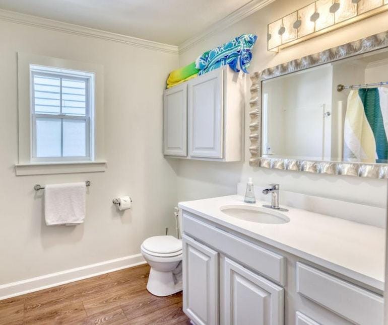 Free Golf Cart - 1 Mi to Downtown & Beach House in Ocean Springs