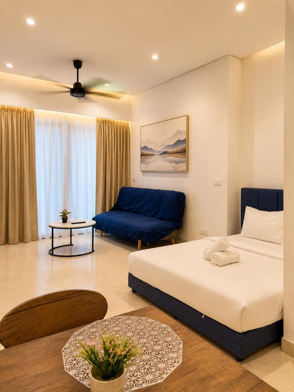 Bed, Living room, Photo of the whole room, Seating area, Bedroom
